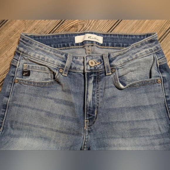 KanCan size 3/25 distressed medium wash skinny jeans - Picture 8 of 12